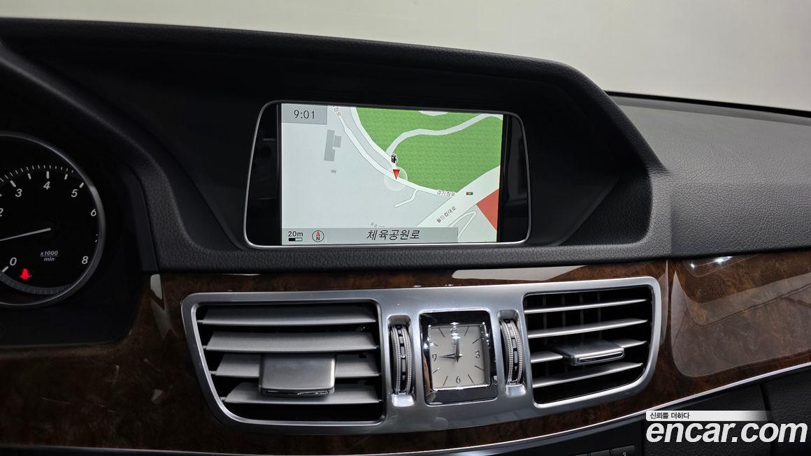 Mercedes-Benz E-Class 2014