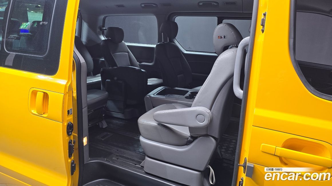 Hyundai Starex 2019