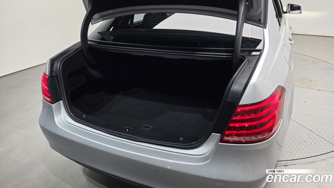 Mercedes-Benz E-Class 2014