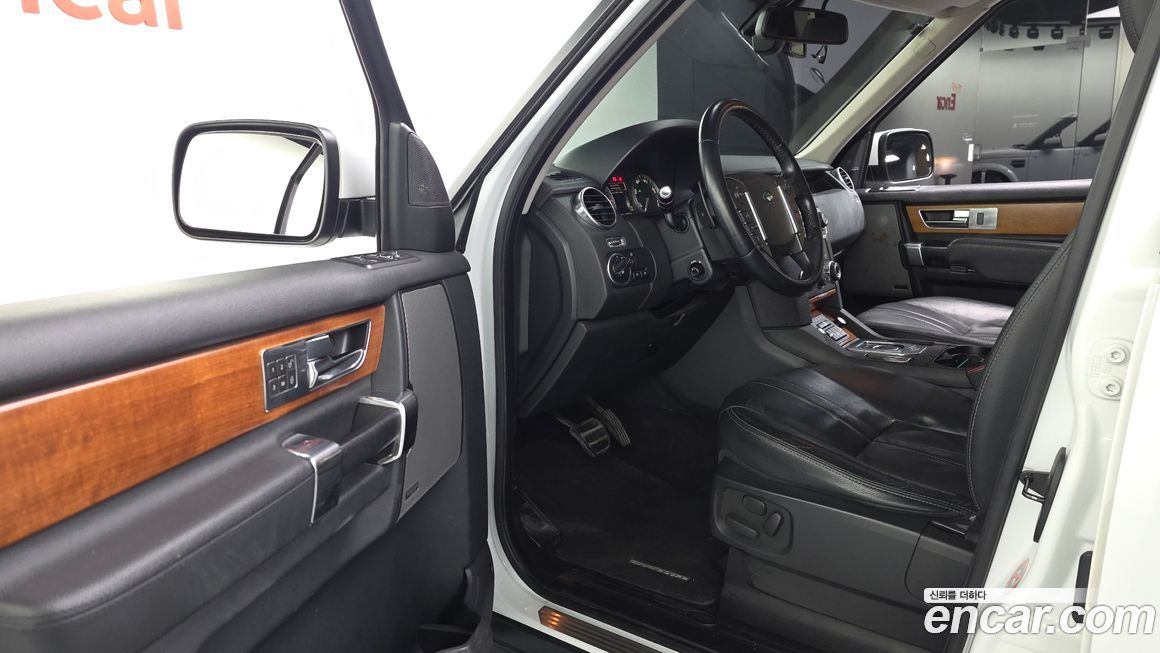 Land Rover Discovery 2013
