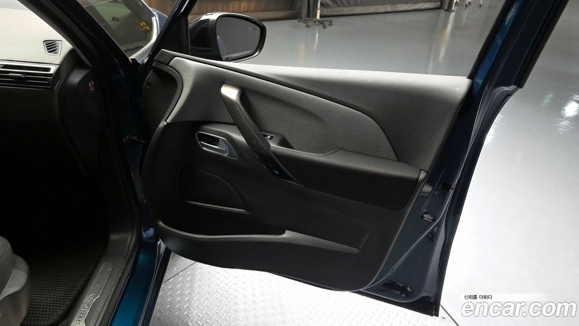 Citroen-DS C4 SpaceTourer 2021
