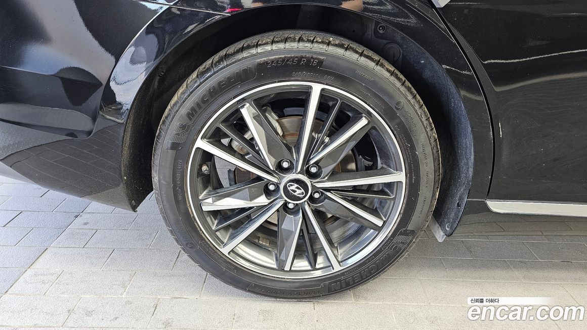 Hyundai Grandeur 2021