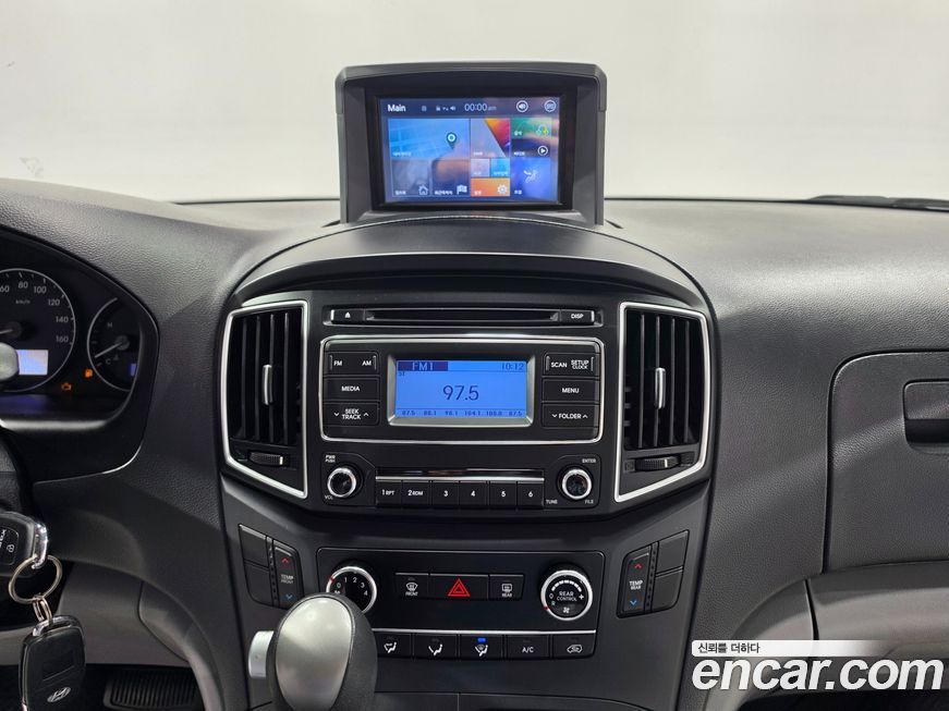 Hyundai Starex 2020