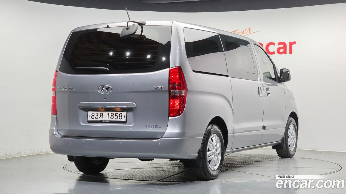Hyundai Starex 2020