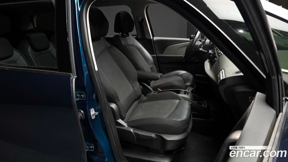 Citroen-DS C4 SpaceTourer 2021