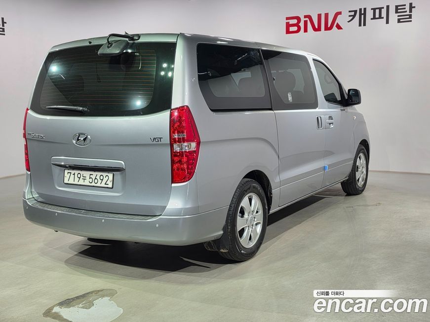 Hyundai Starex 2020