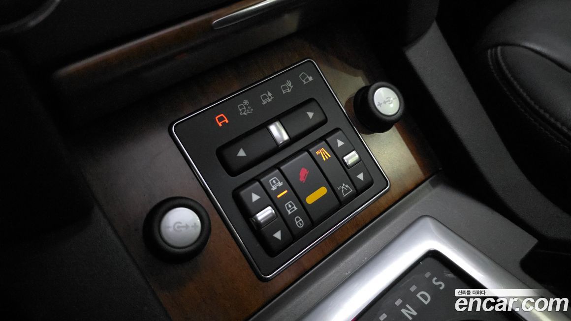 Land Rover Discovery 2013