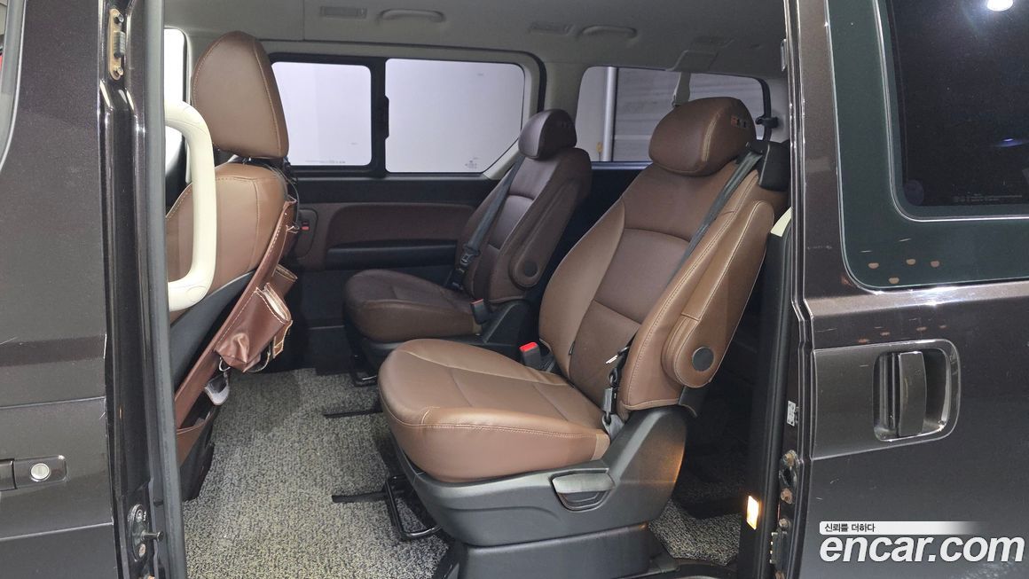 Hyundai Starex 2018
