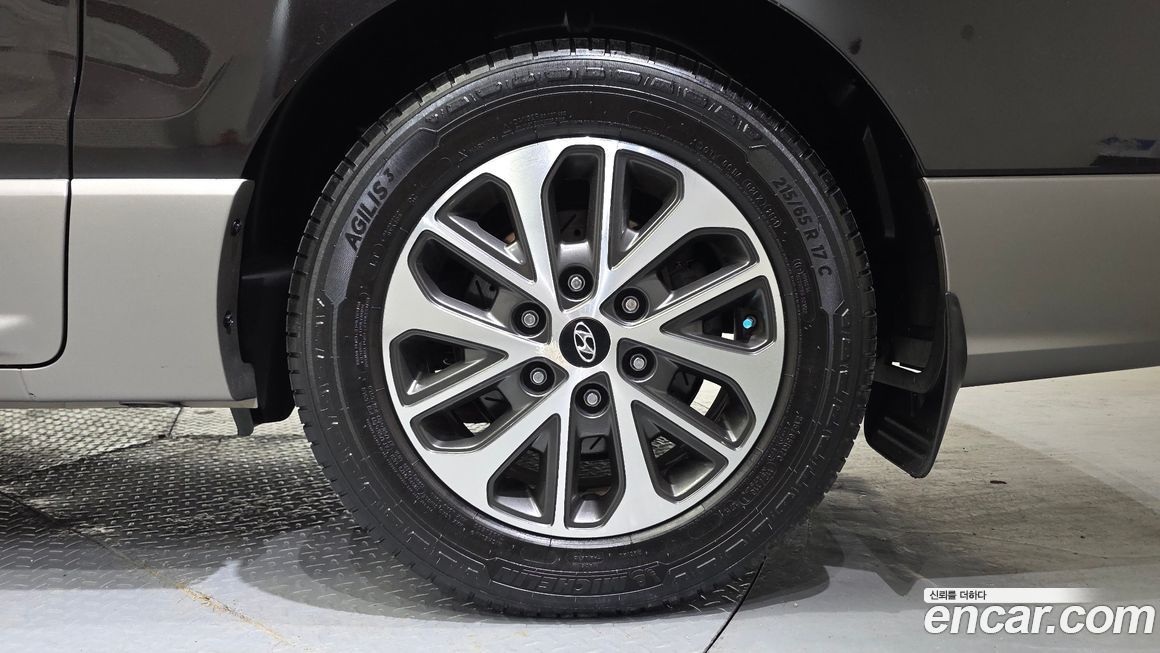 Hyundai Starex 2018