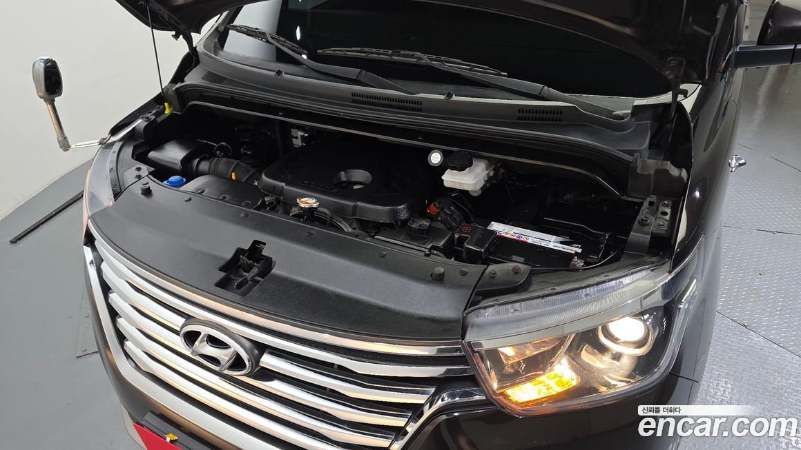 Hyundai Starex 2018
