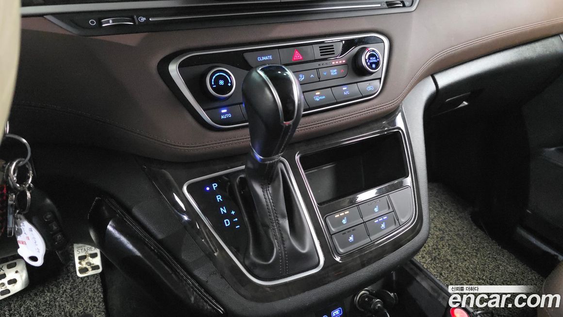Hyundai Starex 2018