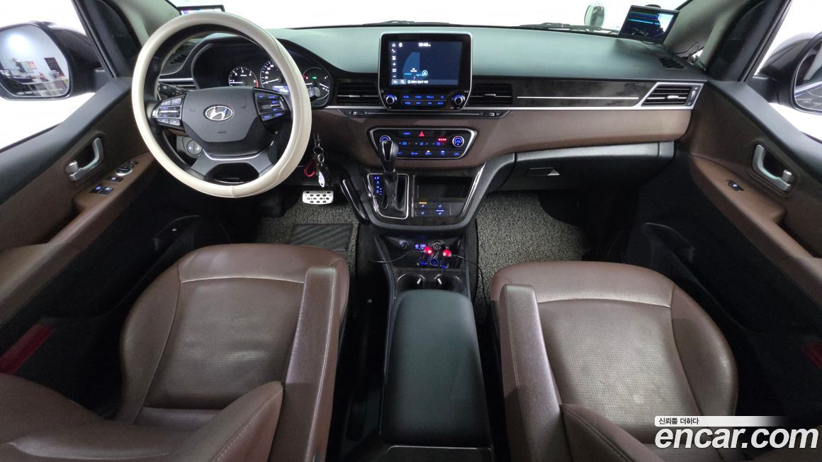 Hyundai Starex 2018