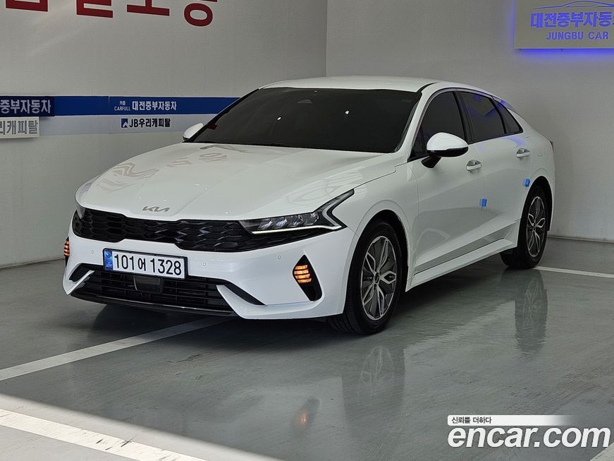Kia K5 2023