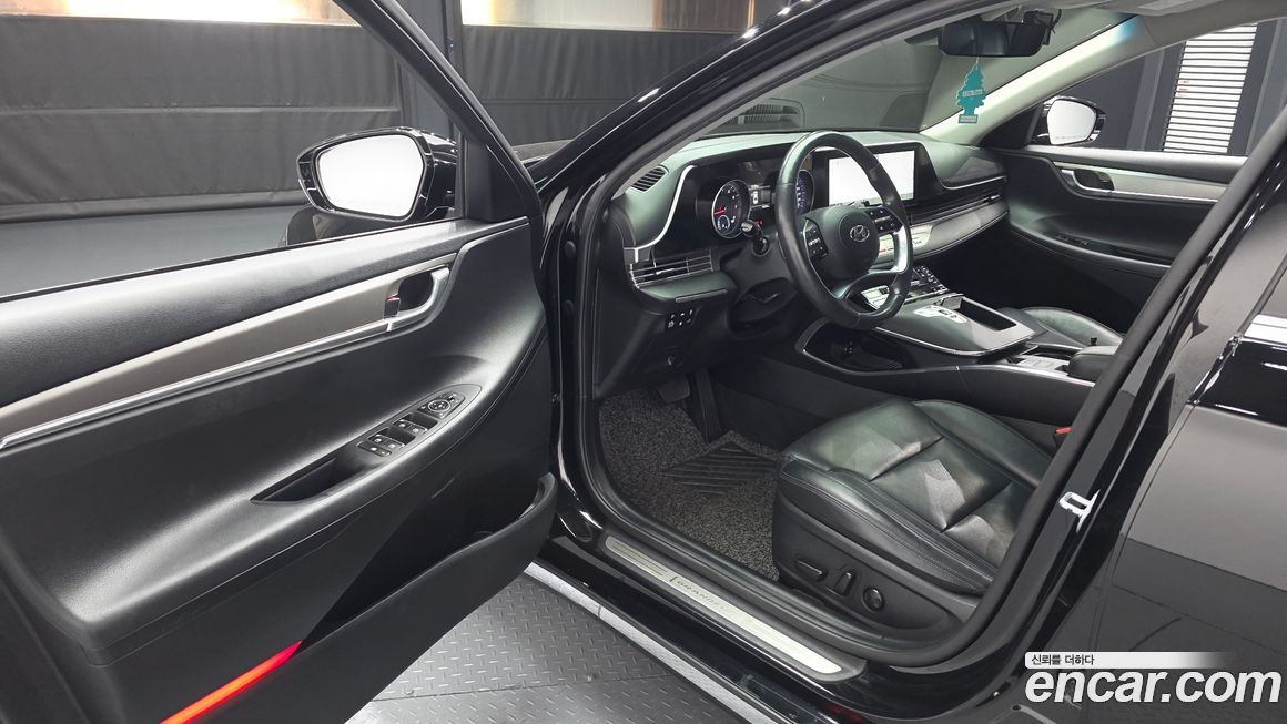 Hyundai Grandeur 2020