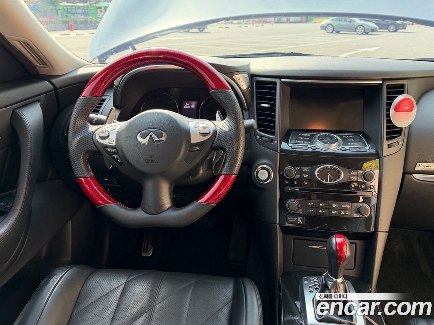 Infiniti FX 2012