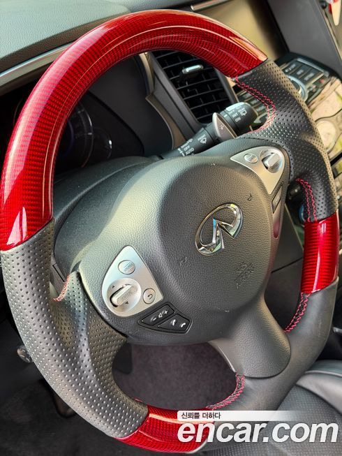 Infiniti FX 2012