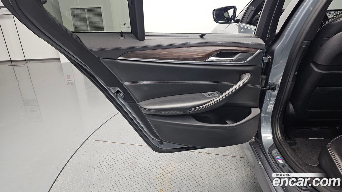 BMW 5-Series 2018