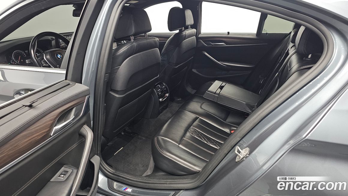 BMW 5-Series 2018