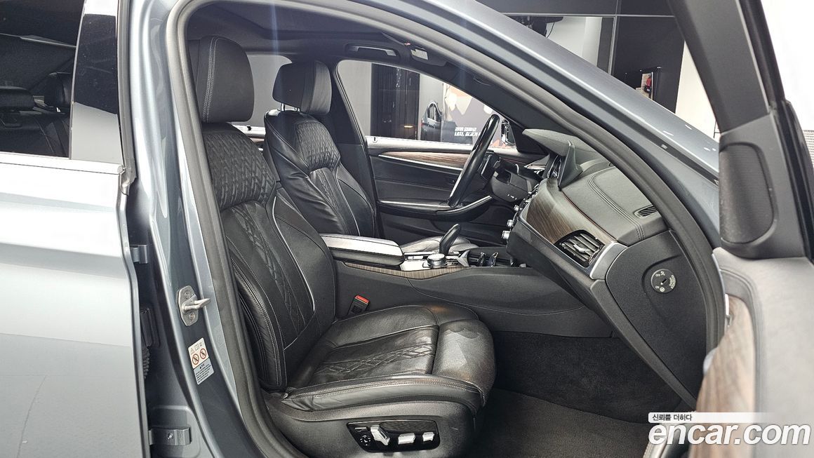 BMW 5-Series 2018
