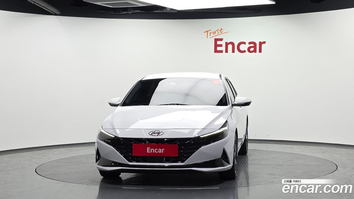 Hyundai AVANTE 2021