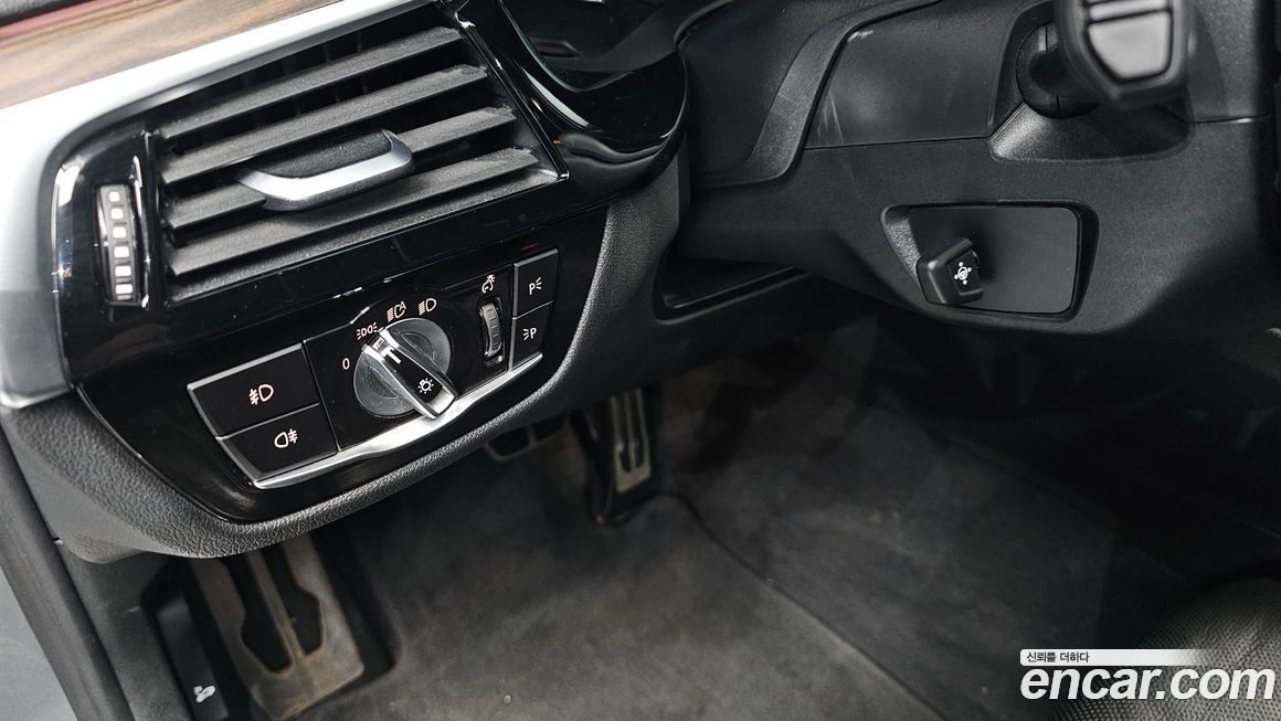 BMW 5-Series 2018