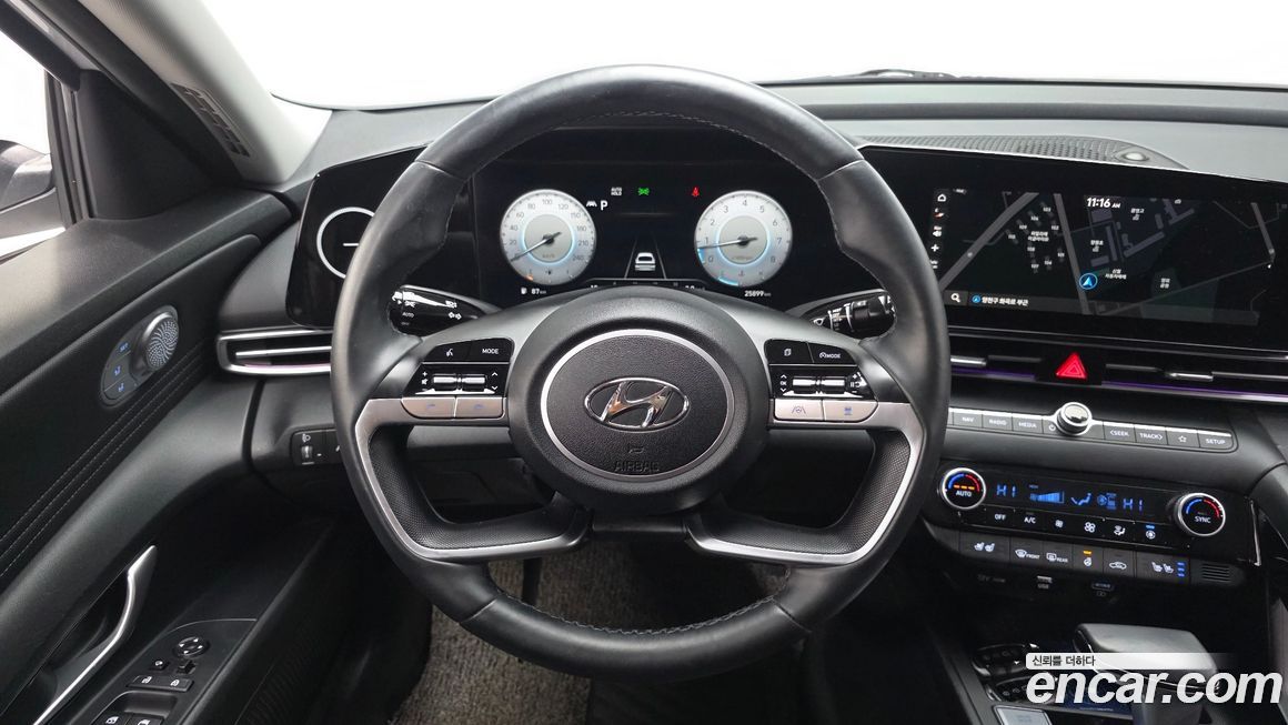 Hyundai AVANTE 2021