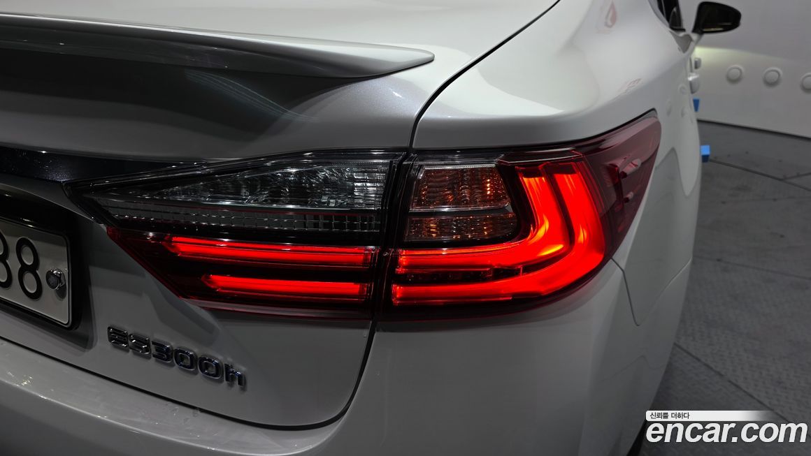 Lexus ES 2017
