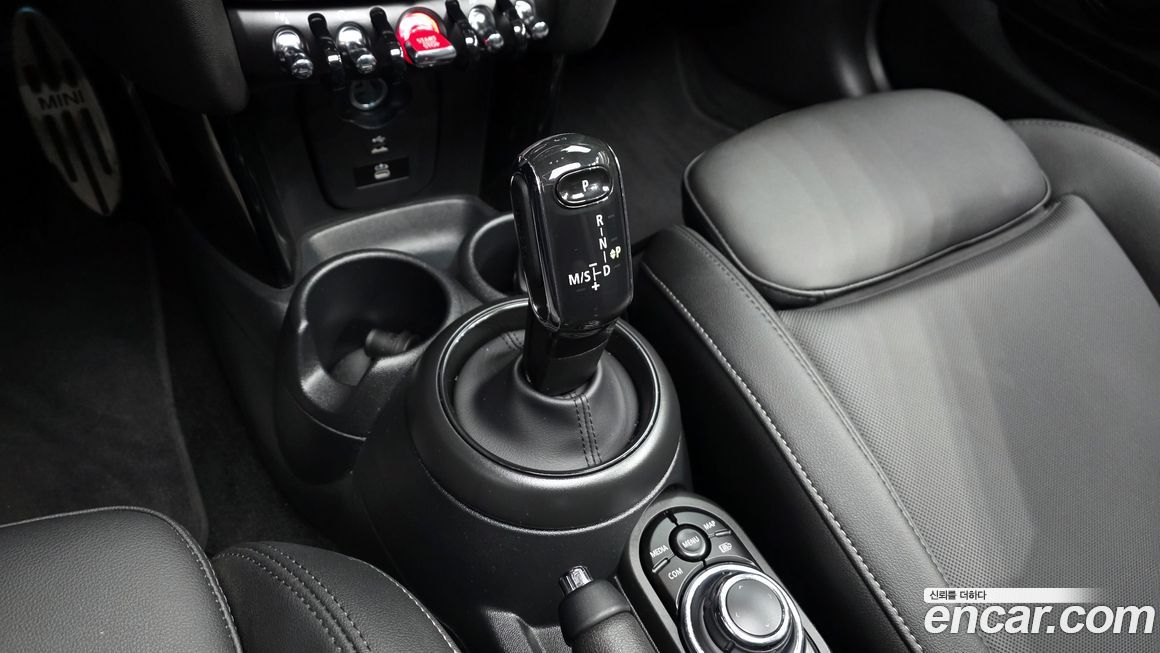 Mini Cooper 2024