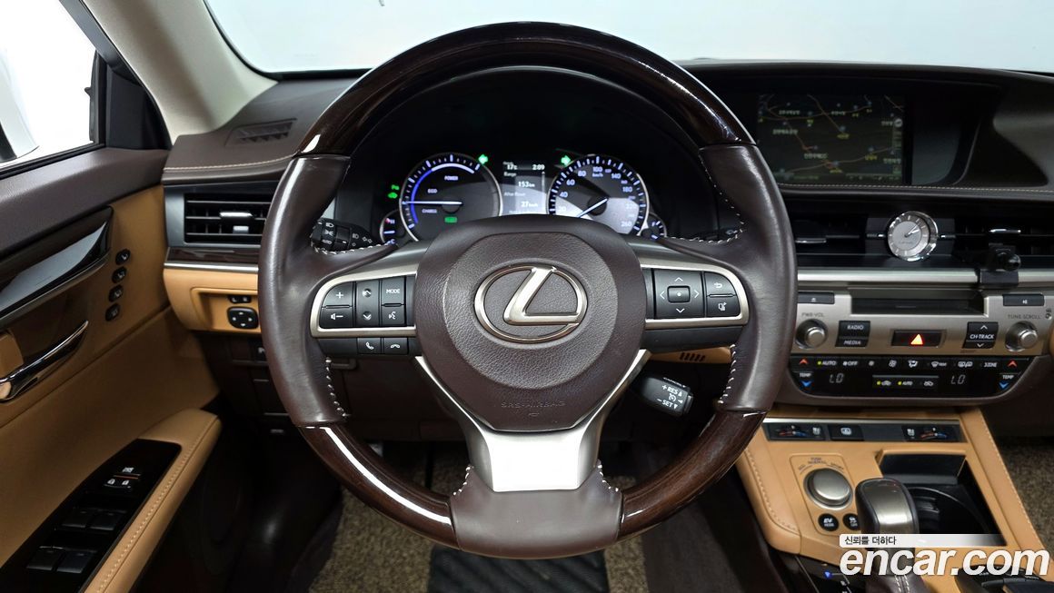 Lexus ES 2017