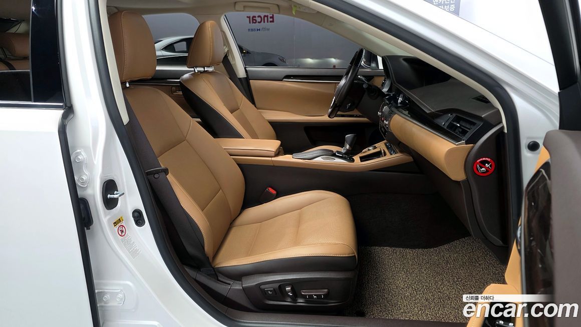 Lexus ES 2017