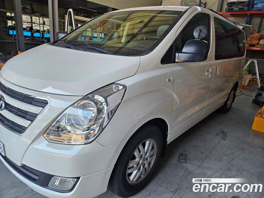 Hyundai Starex 2016