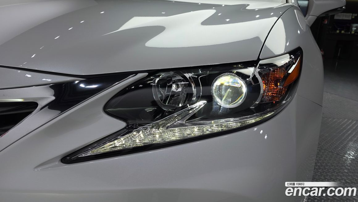 Lexus ES 2017