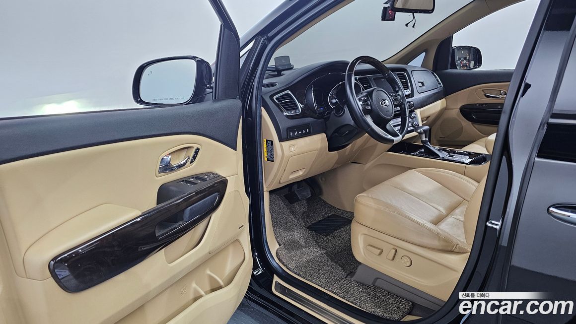Kia Canival 2020