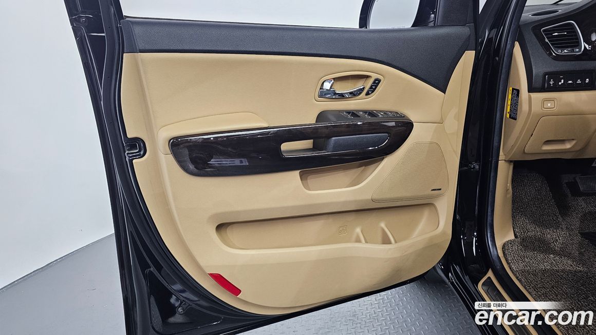 Kia Canival 2020