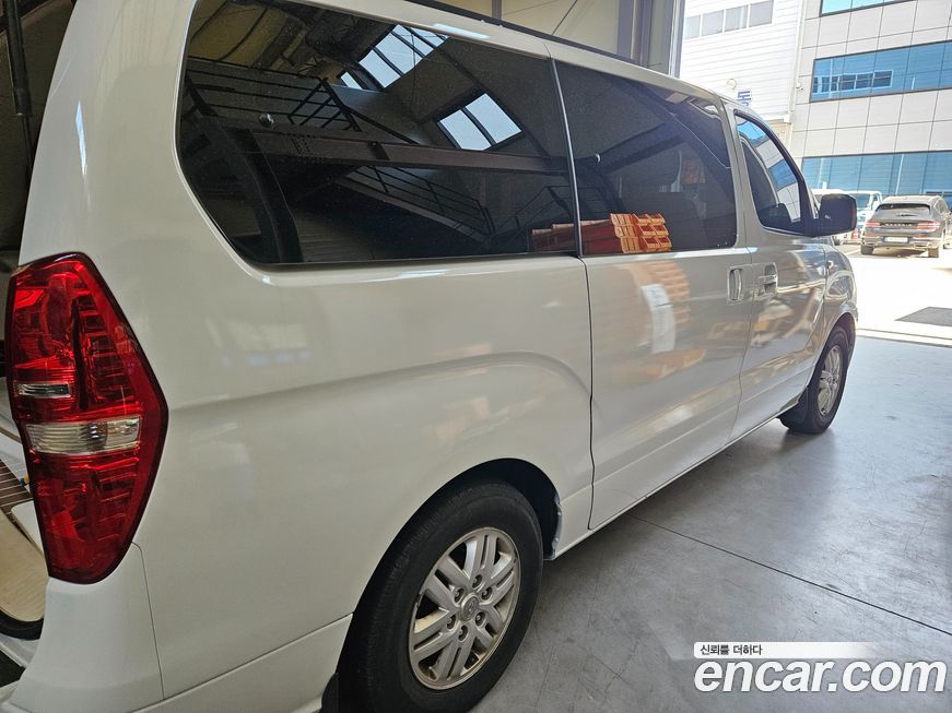 Hyundai Starex 2016