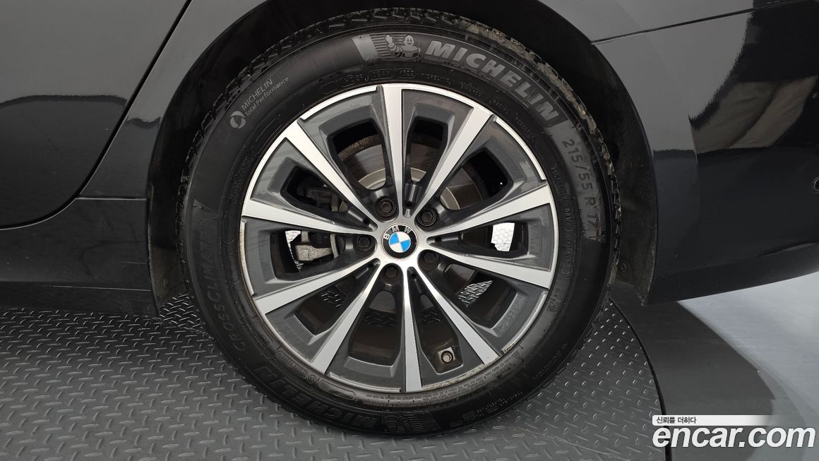 BMW 3-Series 2019