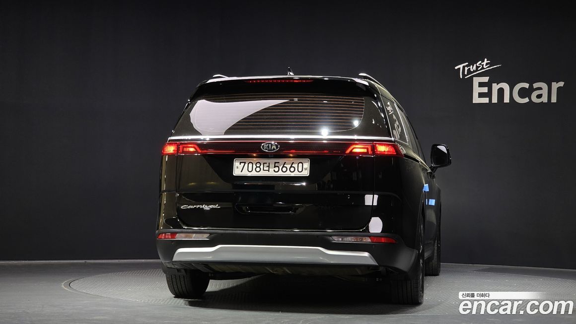 Kia Canival 2021
