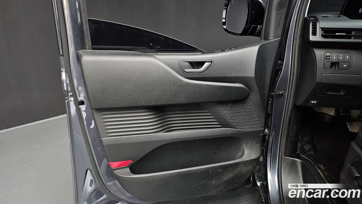 Hyundai Staria 2022