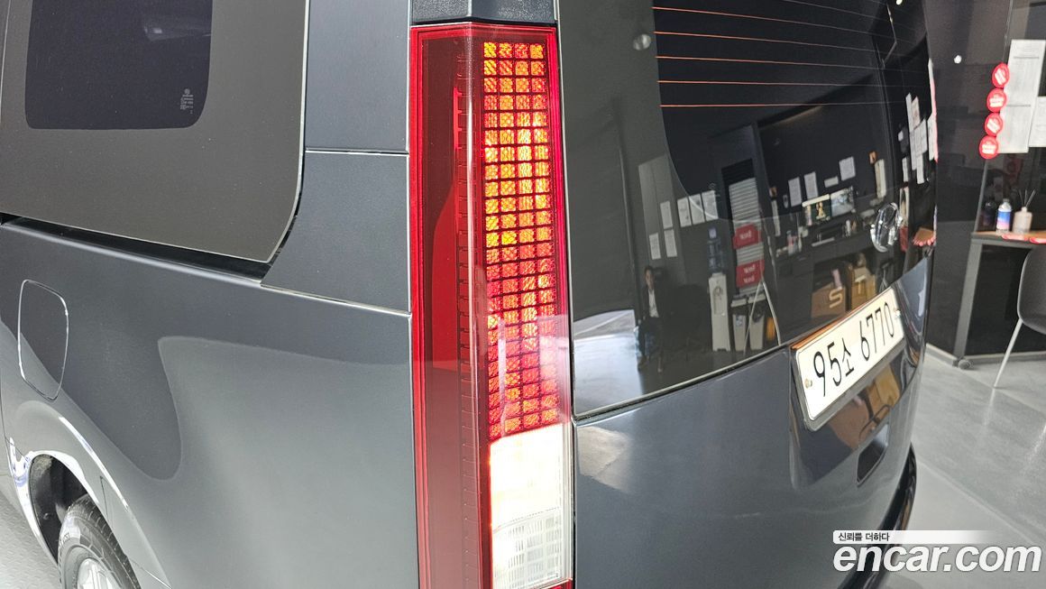 Hyundai Staria 2022