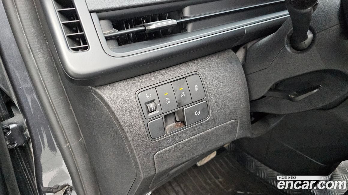 Hyundai Staria 2022