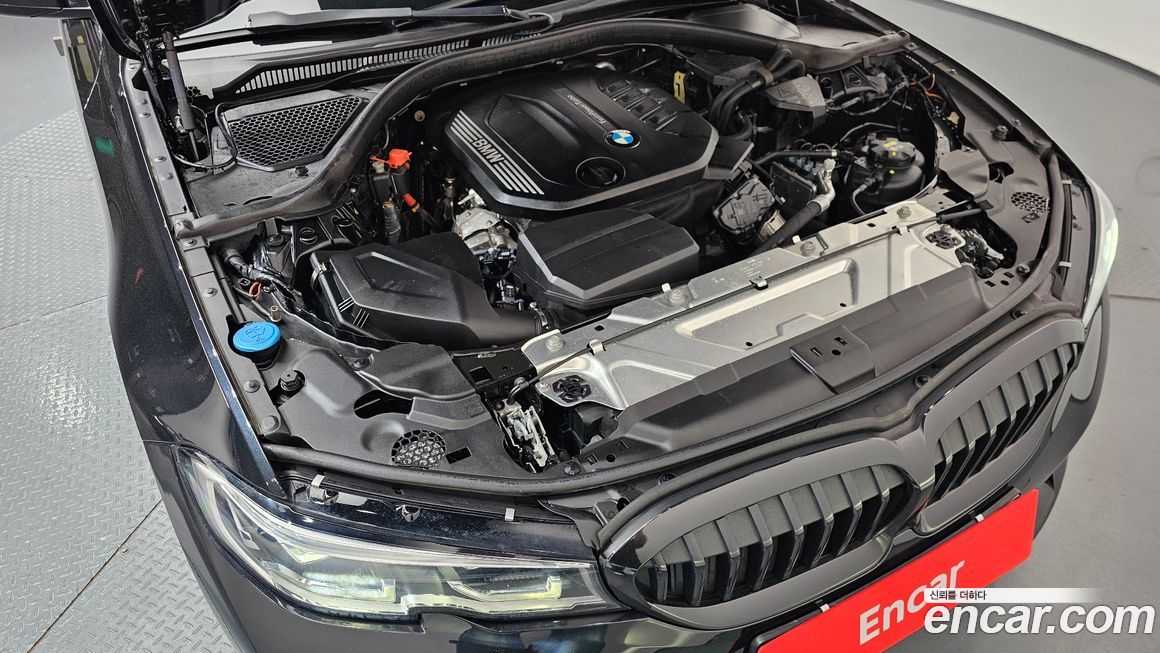 BMW 3-Series 2019