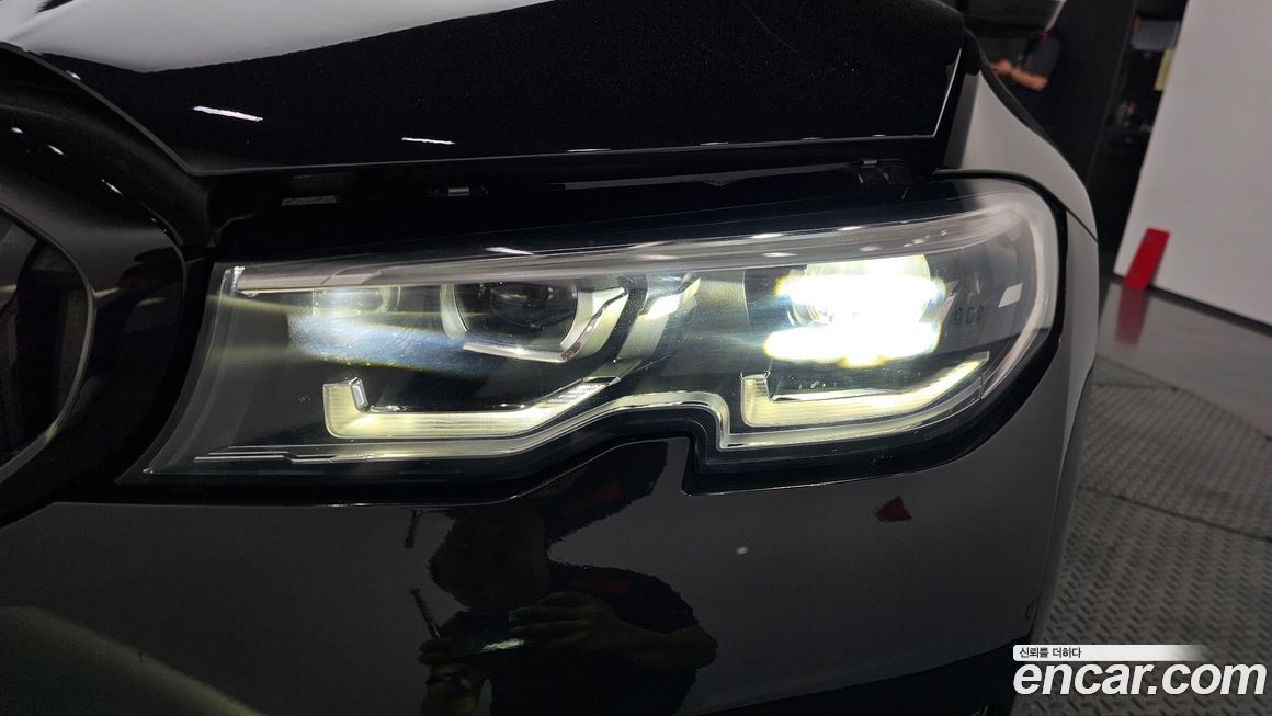 BMW 3-Series 2019