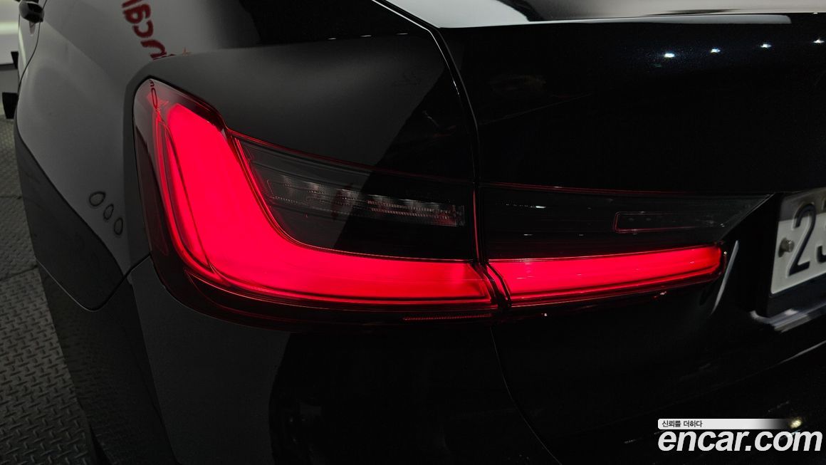 BMW 3-Series 2019