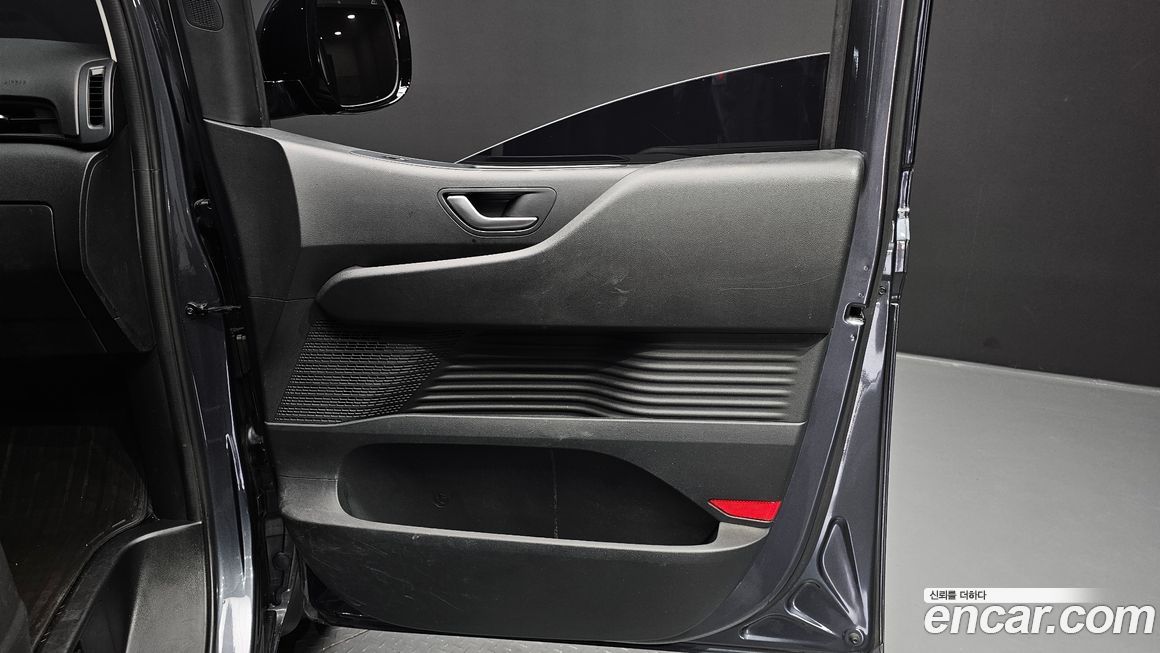 Hyundai Staria 2022