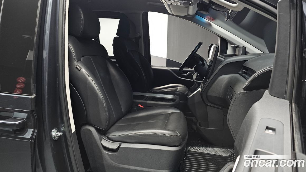 Hyundai Staria 2022