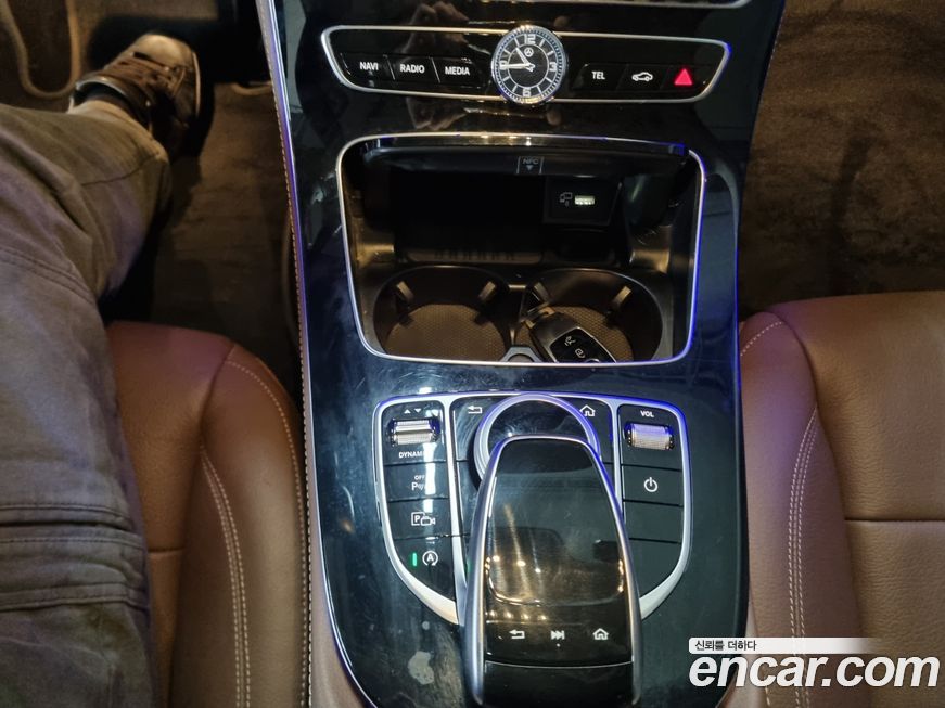 Mercedes-Benz E-Class 2020