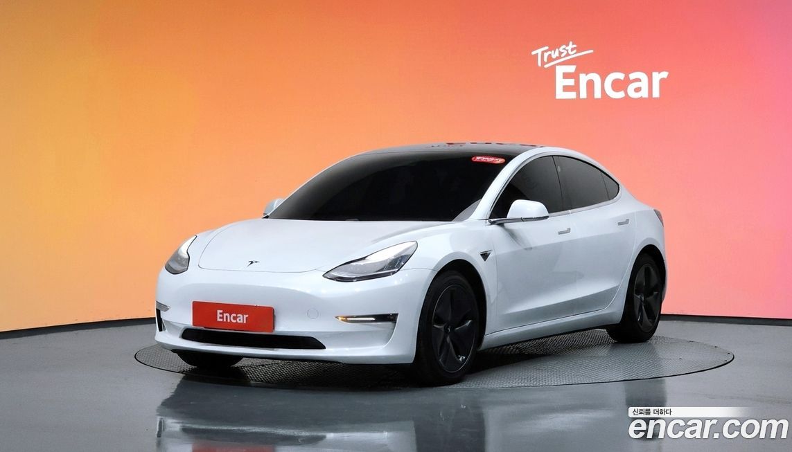 Tesla Model 3 2020