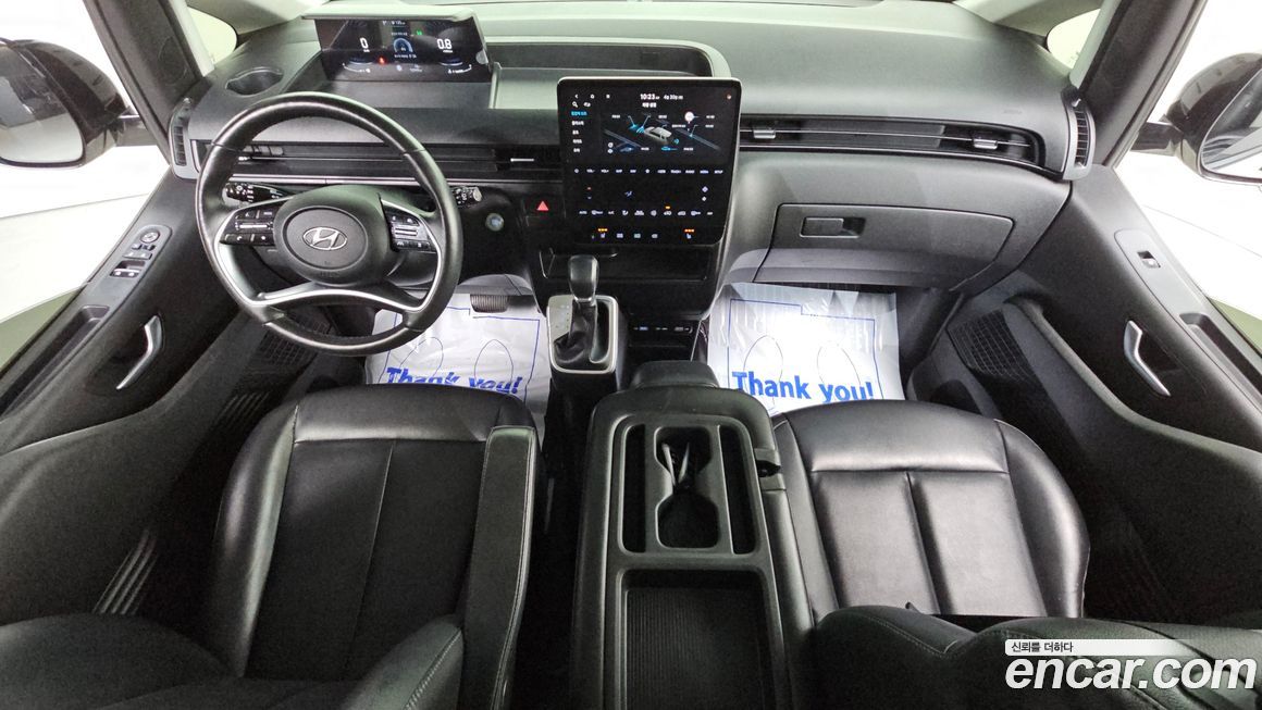 Hyundai Staria 2022