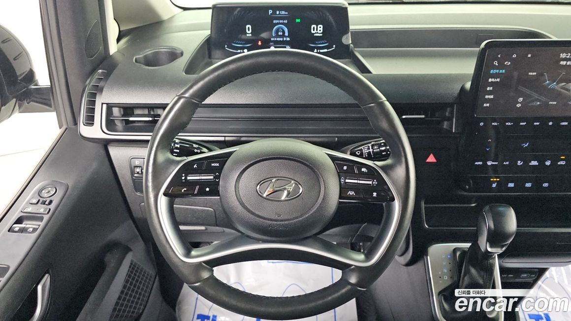 Hyundai Staria 2022