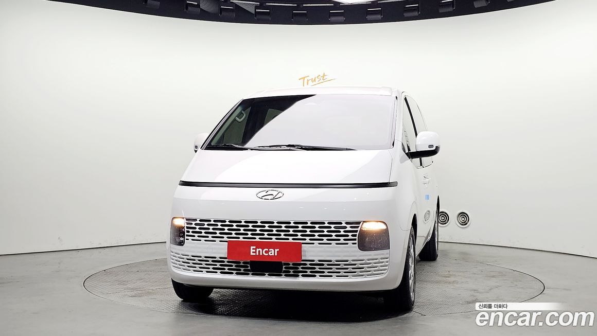 Hyundai Staria 2022